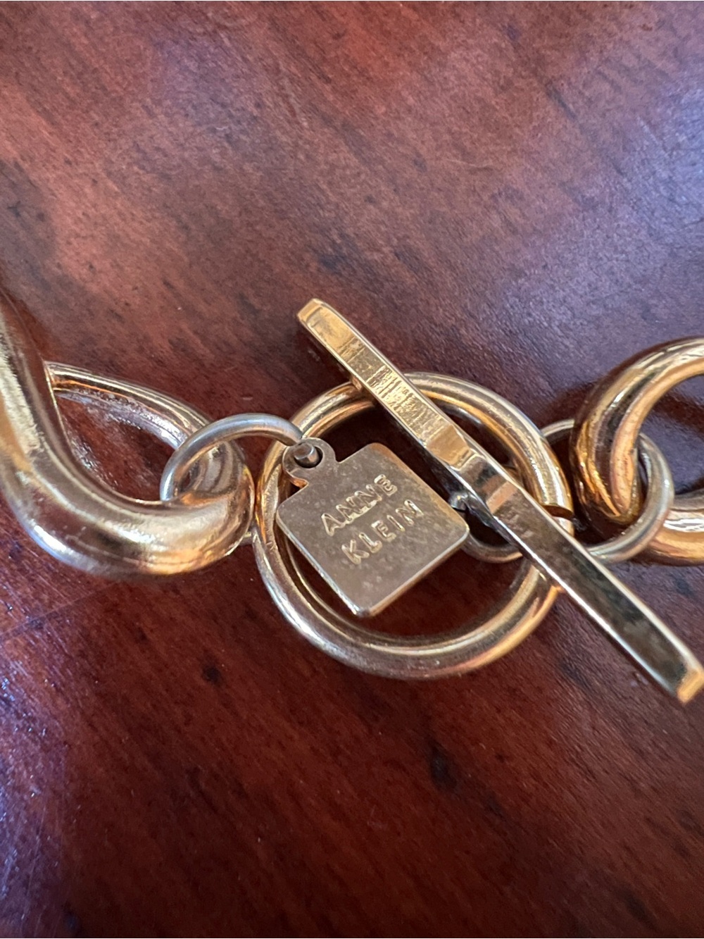 Vintage Anne Klein Gold Tone Necklace Links Chain Lion Head Logo  16" Toggle - Picture 3 of 5